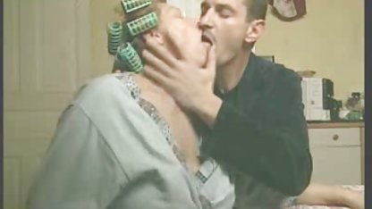 Moana Pozzi گروه در ناپل فیلم سکسی شاهزاده سرین (1990)